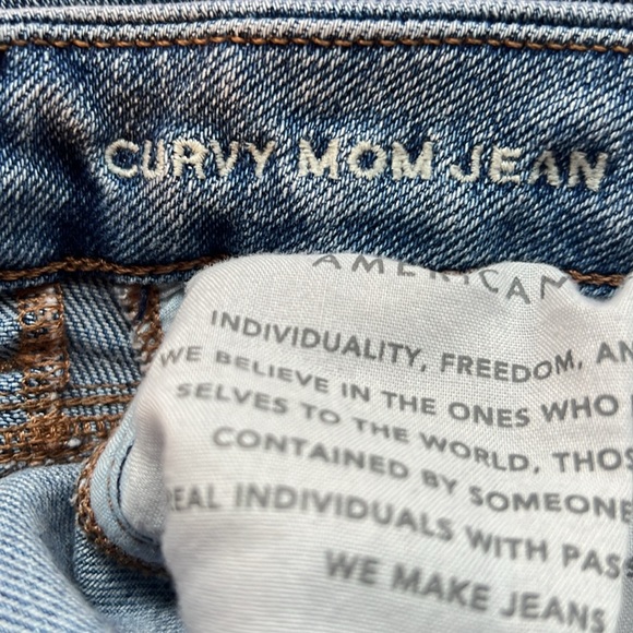 American Eagle size 8 regular stretch distressed mom jeans - Picture 3 of 13